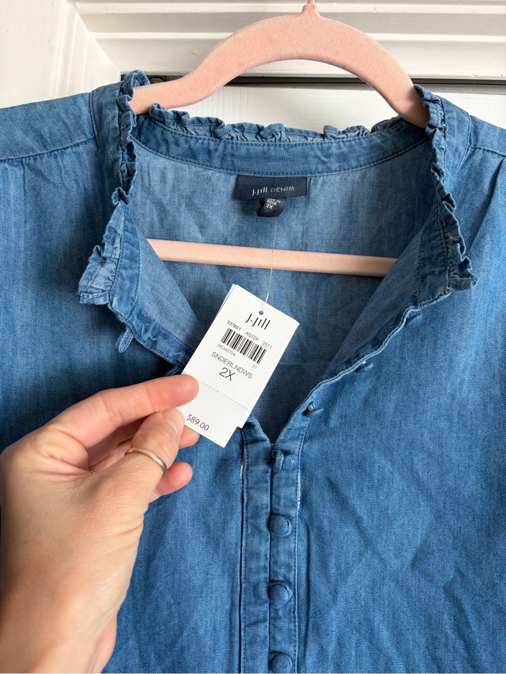 J. Jill (NWT W/ Small Flaw) Light Blue Chambray Indigo Stand Collar Top 2X - Picture 5 of 14